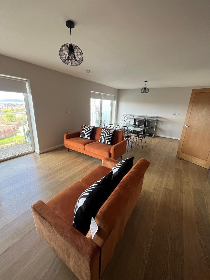 Century Wharf Apartments By Urban Space Cardiff Exterior foto